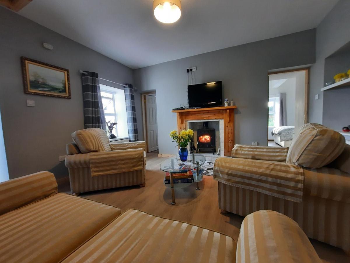 Conneelys Cottage, Connemara, Clifden, H71Y096 Esterno foto