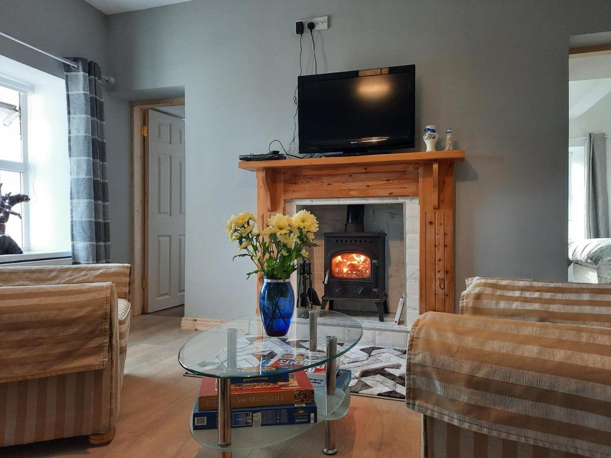 Conneelys Cottage, Connemara, Clifden, H71Y096 Esterno foto
